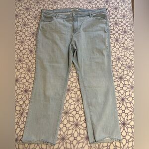 High Rise Levi Light Washed Jeans